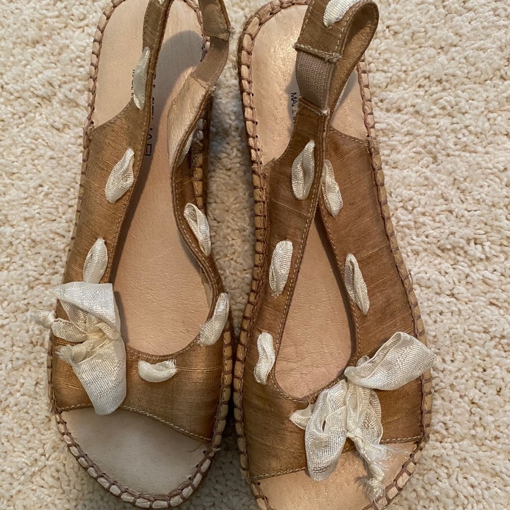 Eric Michael Size 6 Slingback Sandals